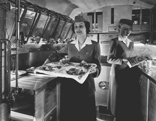 Архивные фотографии авиаперелётов 1950-х годов (13 фото)