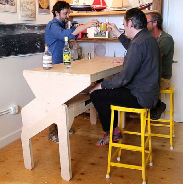 Трансформация письменного стола в стол-бар (5 фото)