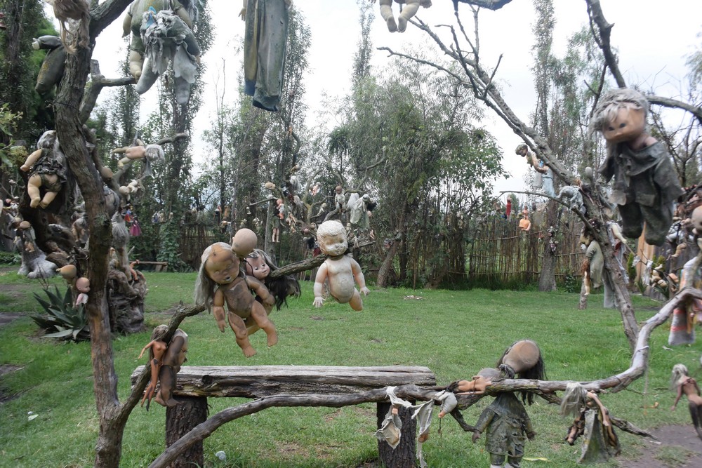 Жуткий мексиканский -остров кукол-, где слышатся крики утопленников